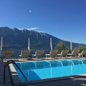 https://hotel-villa-elite.it-lombardy.com