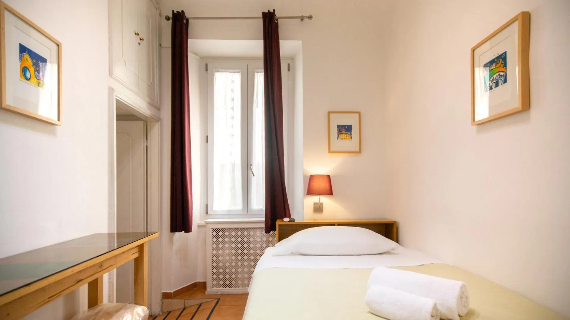 Althea Rooms Florence 2*,  Italy