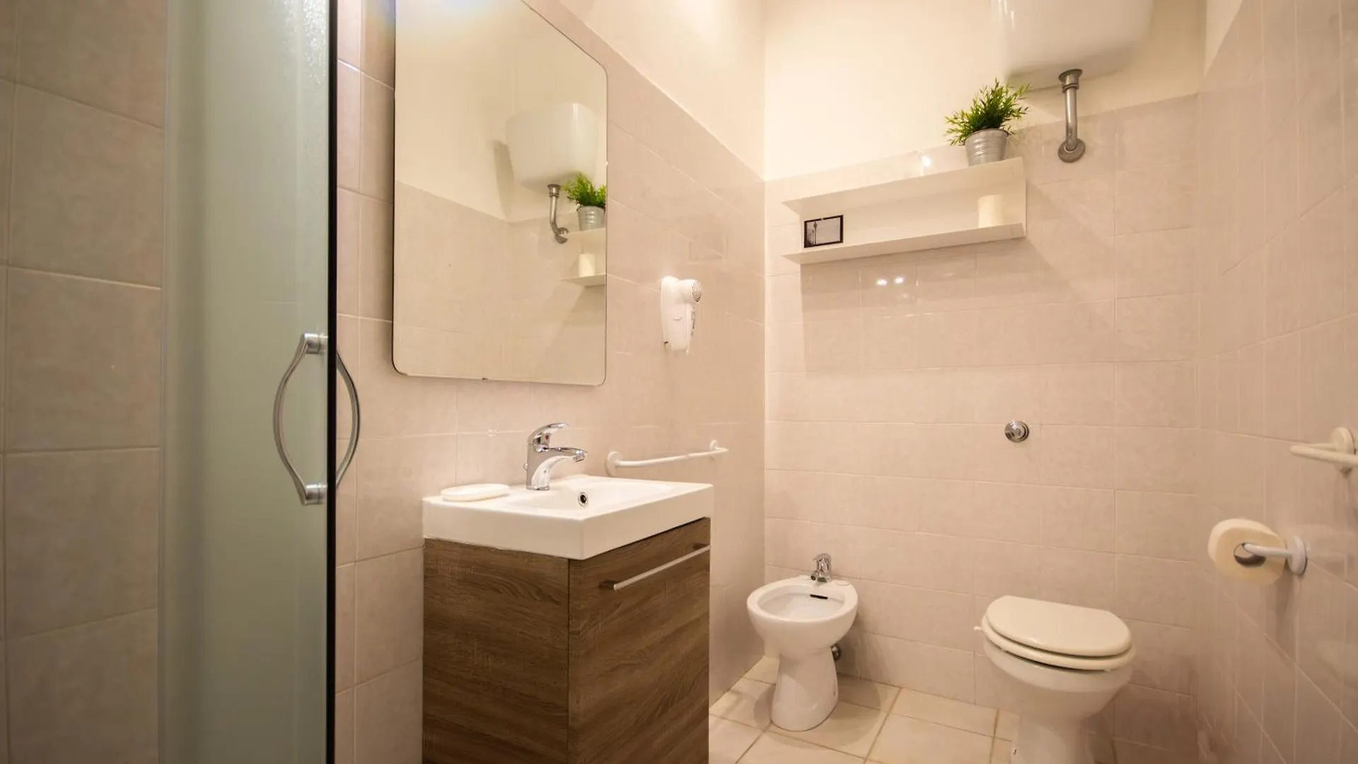Althea Rooms Florence Guest house