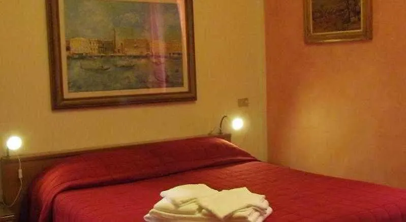 Althea Rooms Florence