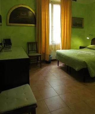 Althea Rooms Florence 2*,